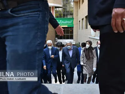 افتتاح مرکز جامع سلول های بنیادی و پزشکی بازساختی با حضور وزیر علوم و معاون رییس جمهور