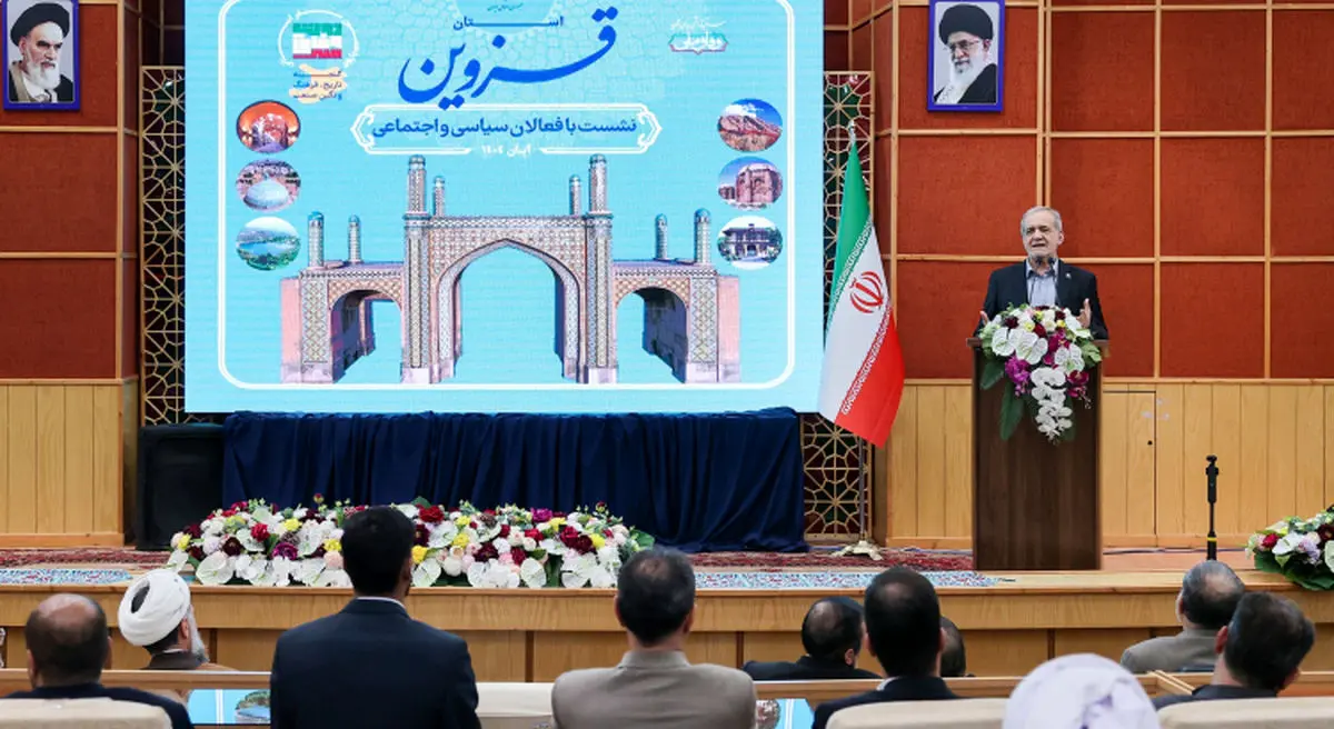 کسانی که فقط از مشکلات می‌گویند، باید پاسخ دهند که خودشان چه دستاوردهایی داشته‌اند