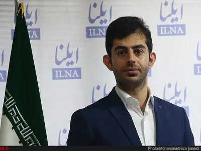 دستفروشان و کودکان کار حاصل مدیریت اشتباه شهری هستند/سد معبر به یکی از مشکلات لاینحل شهرداری تبدیل شده
