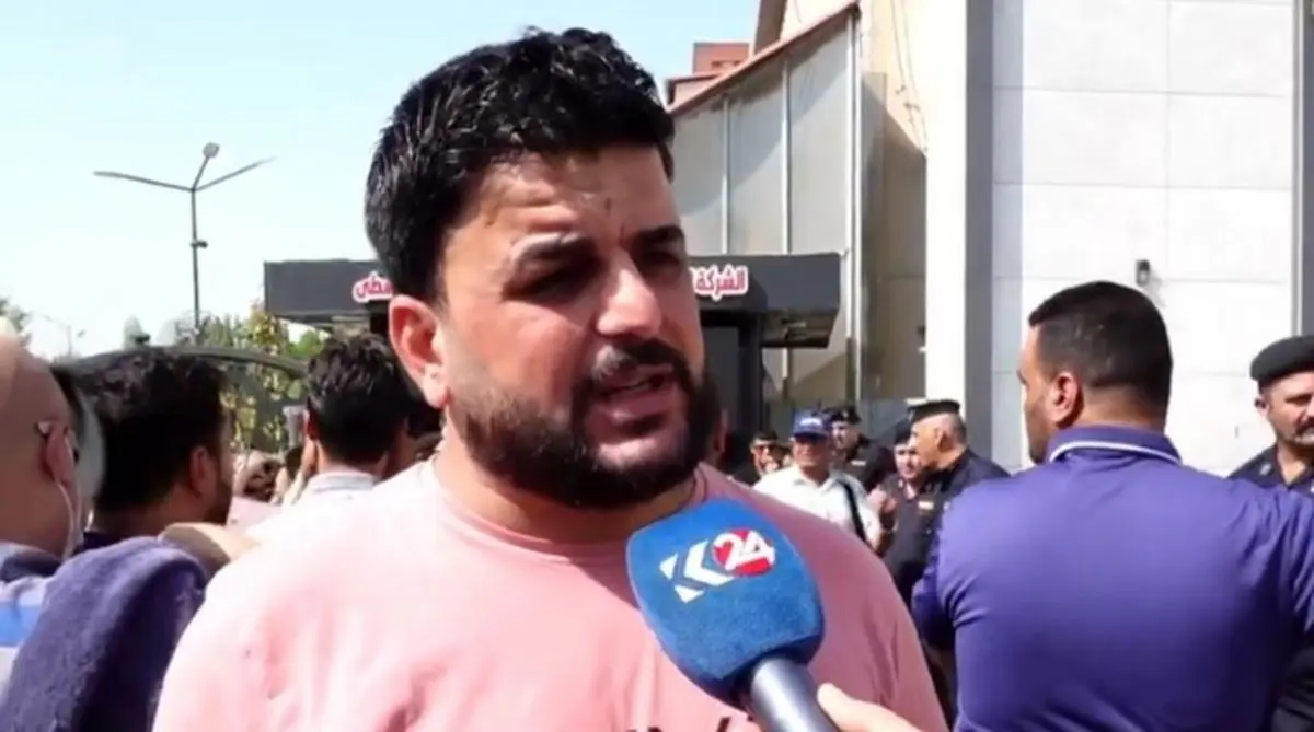 تجمع کارگران توزیع برق عراق/ دو ماه حقوق پرداخت نشد