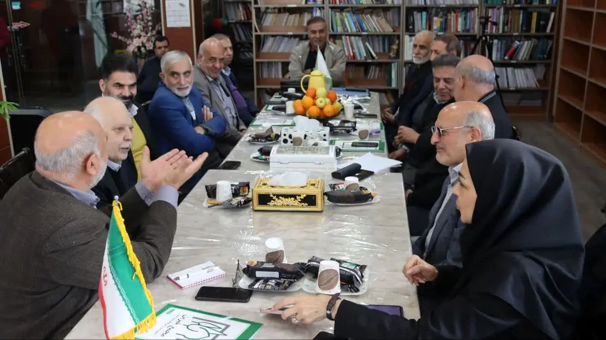 مدل حکمرانی شیراز باید مبتنی بر شناخت افکار و روحیات مردم باشد