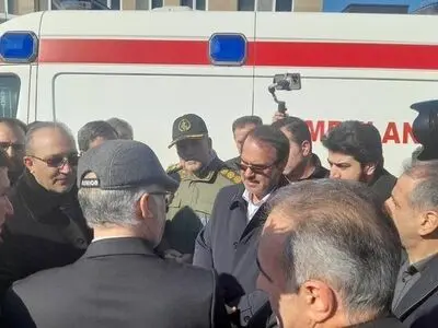 بازدید رئیس سازمان بازرسی از انبار لجستیک مرز بازرگان ماکو/ تعیین مهلت یک هفته‌ای برای ترخیص ۹۸ دستگاه آمبولانس