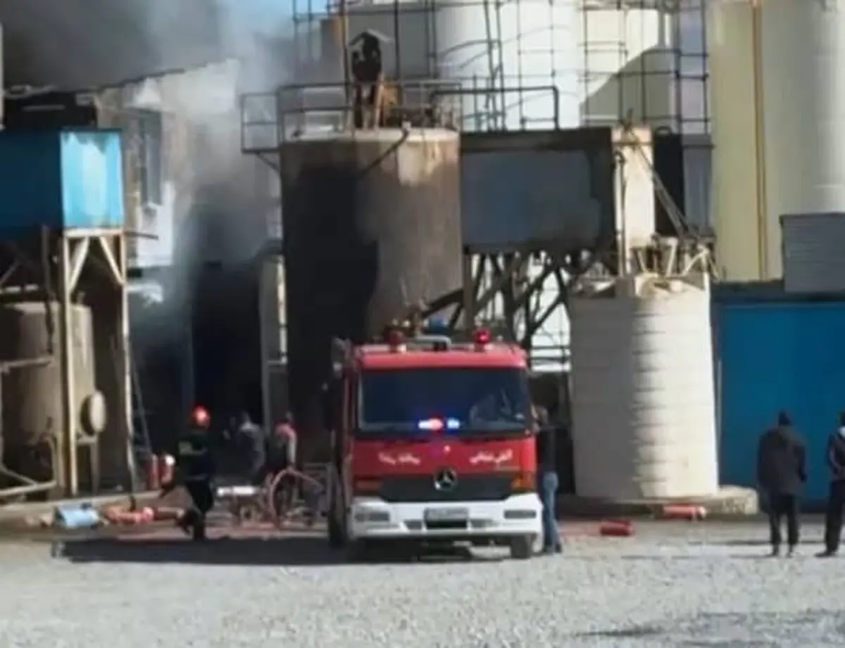 آتش‌سوزی کارخانه «چاپار شیمیایی زاگرس» تلفات نداشت
