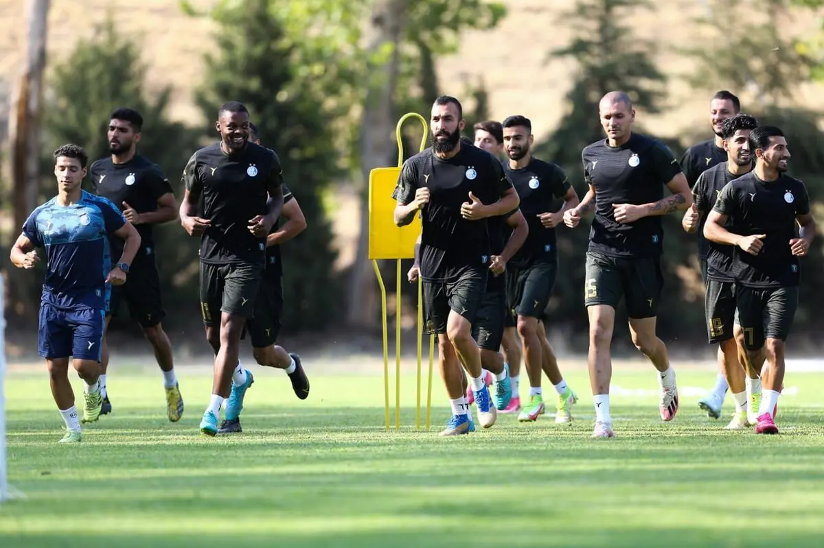  استقلالی‌ها با فتح‌الله‌زاده در ضیافت نهار 