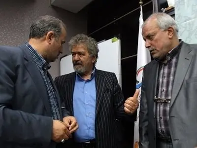 عابدینی: فردا در مورد تبلیغات دور زمین با باشگاه‌ها به توافق می‌رسیم