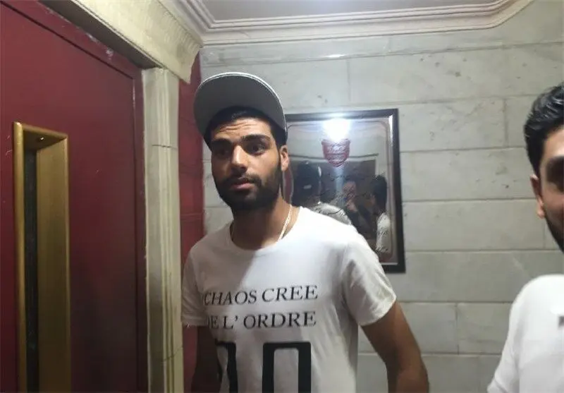 مهدی طارمی به باشگاه پرسپولیس رفت+عکس