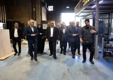 بازدید وزیر کار از واحدهای مشکل‌دار البرز/ روایت کارگرانی که میان تورم و قرارداد موقت گرفتارند+فیلم