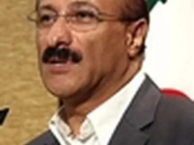حضور کمرنگ پیمانکاران ایرانی در قراردادها طی سال‌های گذشته / پیمانکاران ریسک پذیر باشند