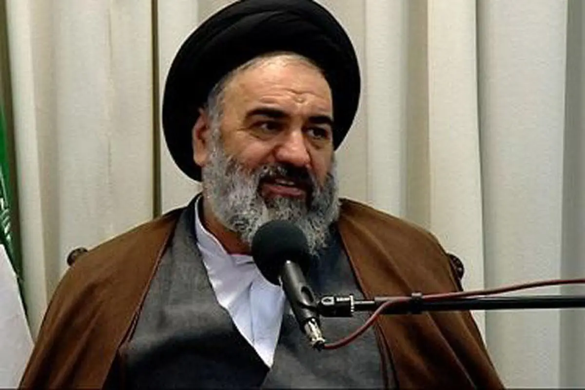 پیروزی انقلاب اسلامی همه بافت‌های کمونیستی را باطل کرد