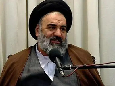پیروزی انقلاب اسلامی همه بافت‌های کمونیستی را باطل کرد
