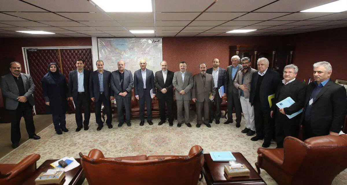 واگذاری استقلال و پرسپولیس در آستانه تصویب هیات دولت است / پرسپولیس و استقلال تا سال 1399 مشکل تامین منابع مالی ندارند