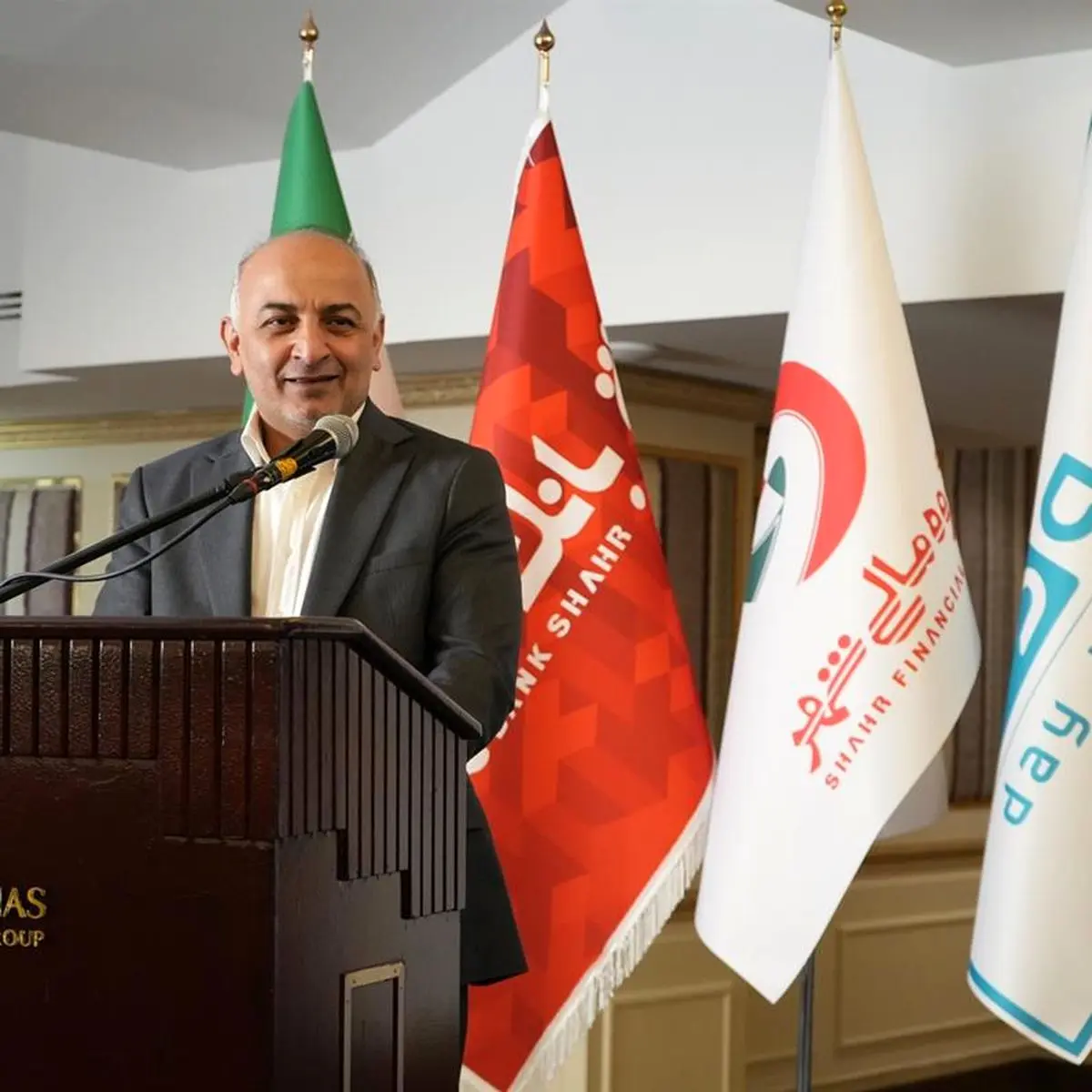 تحول در زنجیره ارزش تامین مالی کشور با ورود صنعت بیمه به حوزه «تضمین»/ مشارکت راهبردی بیمه دی در «صندوق تضمین غیر دولتی»