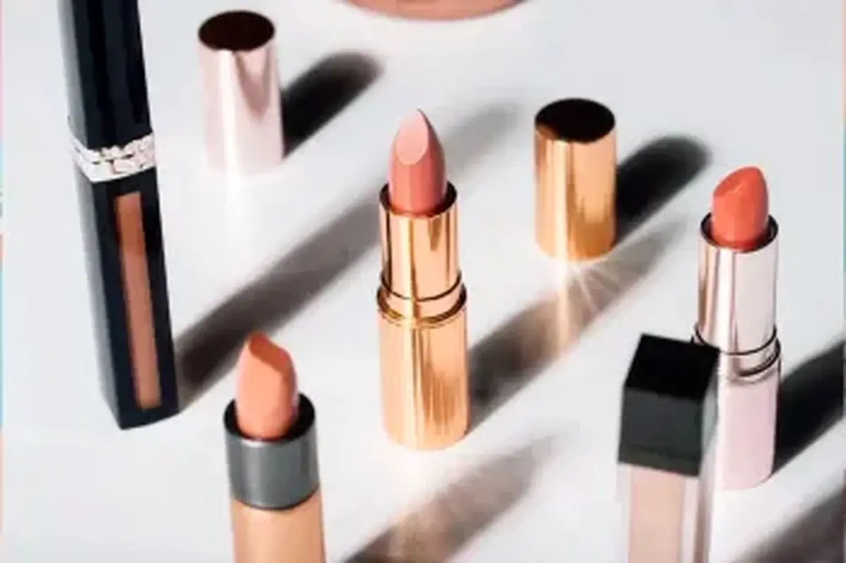 علت تلخی رژلب چیست؟