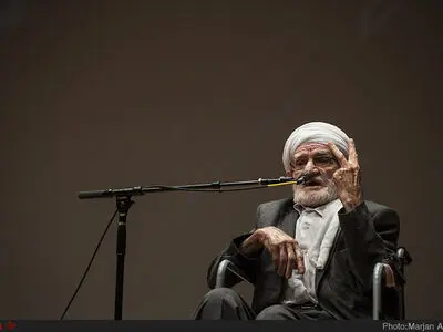 عثمان خوافی: این مردمند که حکومتیان را زنده نگه می‌دارند و اگر نباشند، آن‌ها هم نیستند+تصاویر اجرا