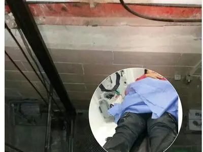 مرگ مغازه دار به دلیل گیر افتاده در بالابر 