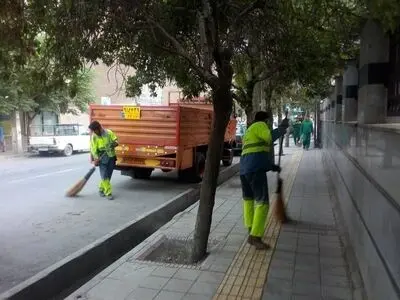 ١۵٨ نیروی شهرداری کرمانشاه برای نظافت قصرشیرین مستقر شدند