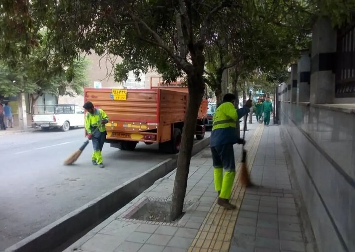 ١۵٨ نیروی شهرداری کرمانشاه برای نظافت قصرشیرین مستقر شدند