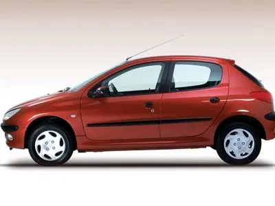 خرید و فروش فوری ۲۰۶ تیپ ۲ کارکرده