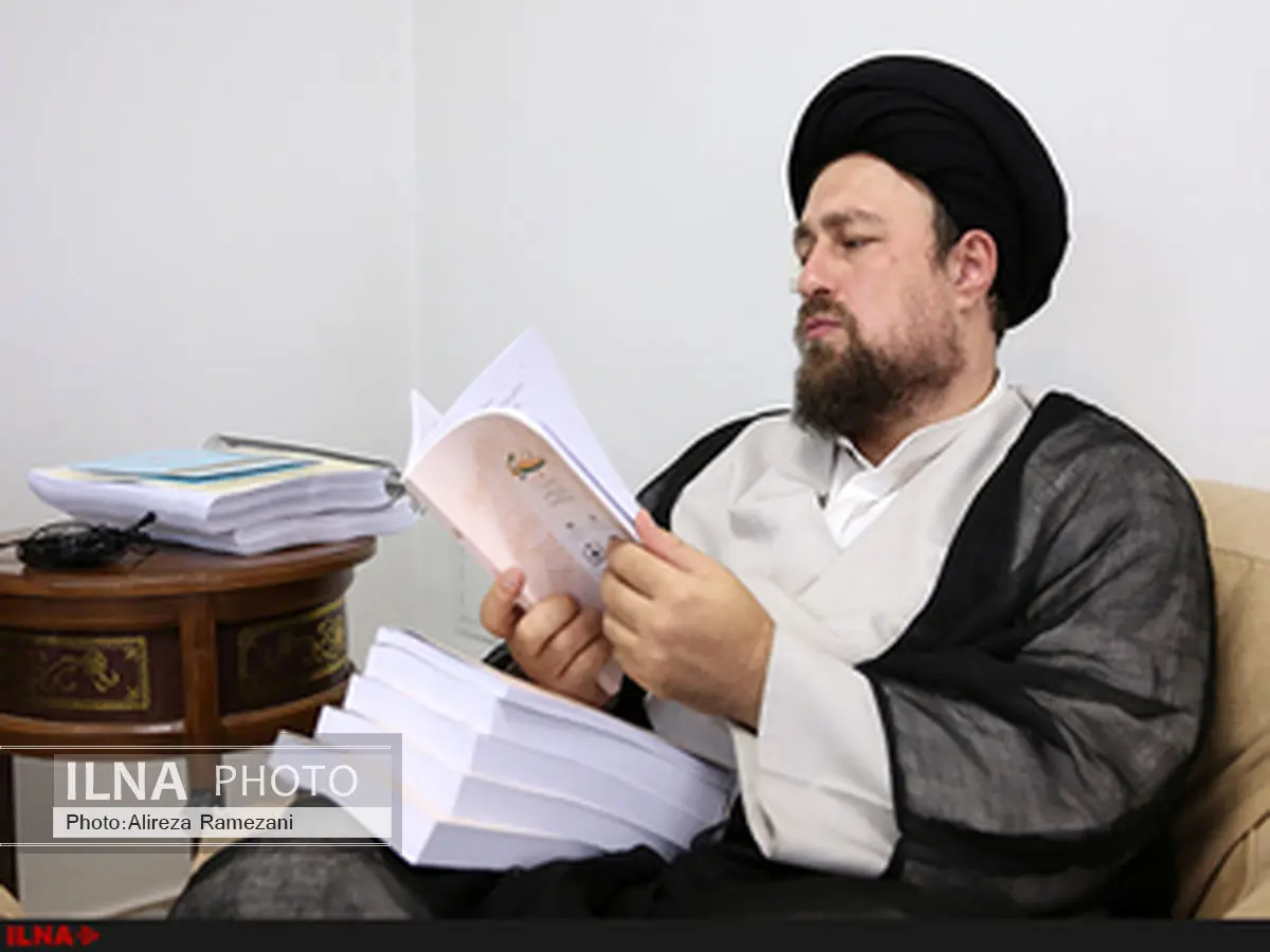 مرحوم سبزواری از پیشگامان شعر دینی بود
