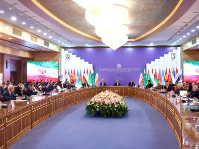 وزارتخانههای کشور نقش بیبدیلی در تأمین پیشنیازهای توسعه روابط اقتصادی و منطقهای دارند