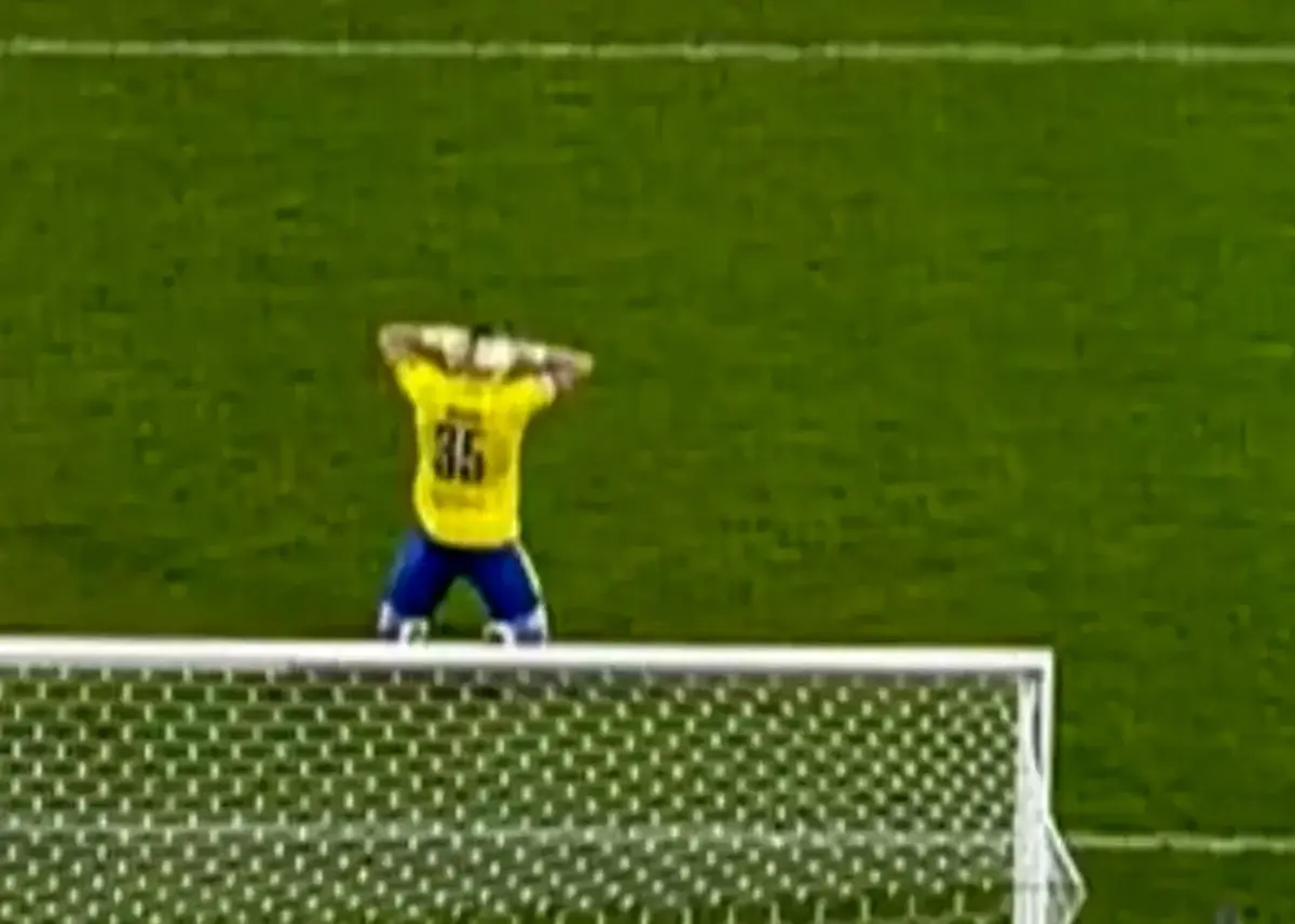 واکنش قاطع بازیکنان به مصدومیت خطرناک سنگربان