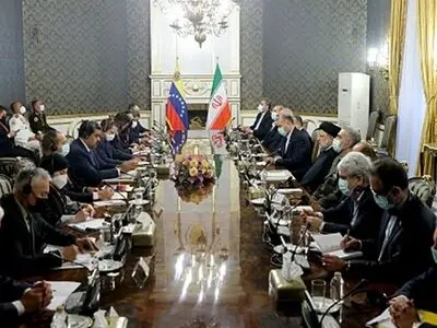 نشست مشترک هیات‌های عالی‌رتبه ایران و ونزوئلا برگزار شد