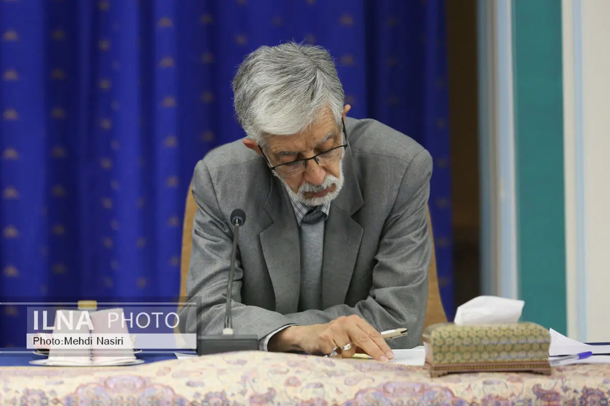 آینده انقلاب خوب و روشن است/ در این چند ماه یک کلمه‌ حرفی که نشانه اختلاف بین سران قوا باشد، شنیده نشده است
