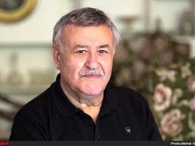 فرصتی برای تماشای ۳۰ اثر از صادق تبریزی/کپی‌کاری از آثار تبریزی زیاد شده است