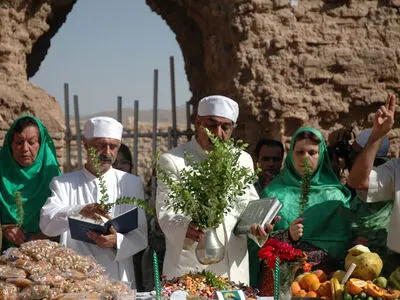 مطالعه مردم‌شناختی میراث‌ناملموس زرتشتیان ایران/ آیین‌های خاموش و هویت سیال