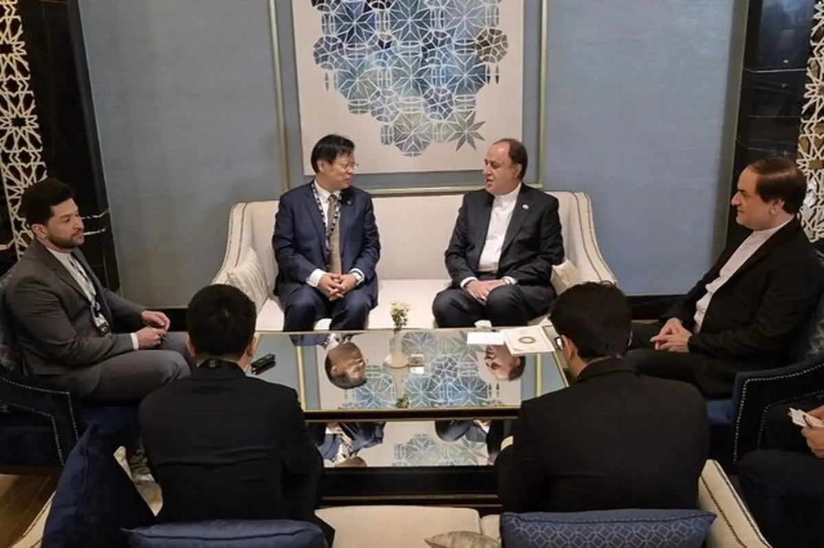 حاجی‌بابایی: رئیس‌جمهور آمریکا به قوانین بین‌المللی متعهد نیست