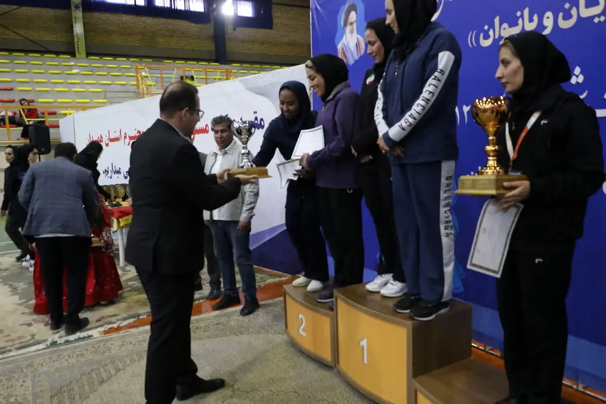 برگزاری مسابقات قهرمانی کاراته کارگران کشور در همدان