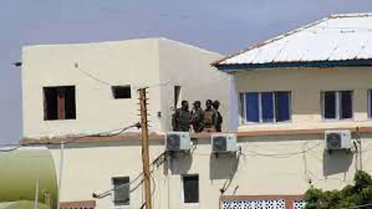 پایان گروگان‌گیری در پایتخت سومالی پس از ۳۰ ساعت