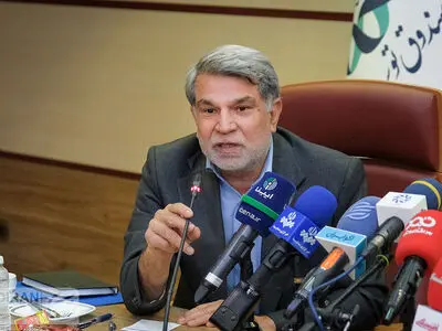 تعیین مهلت برای پرداخت بدهی ۹۶ میلیارد دلاری دولت به صندوق/ مطالبات صندوق از بانک‌‎ها