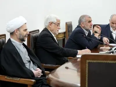 تاکید عارف بر رسیدگی ویژه به آسیب دیدگان و خانواده جانباختگان حوادث دی ماه