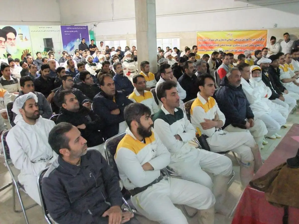 برگزاری دوره آموزشی آشنایی با بیماری‌های مشترک دام و انسان در کشتارگاه صنعتی مشهد