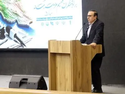خبرنگاران روابط عمومی دستگاه‌های دولتی نیستند/ خبرنگاران صدای بی‌صدایان هستند