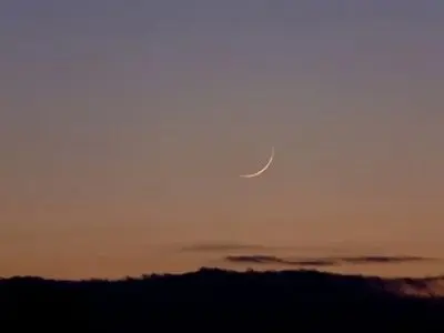رؤیت هلال ماه رمضان ۱۴۴۷ در غروب ۲۹ بهمن
