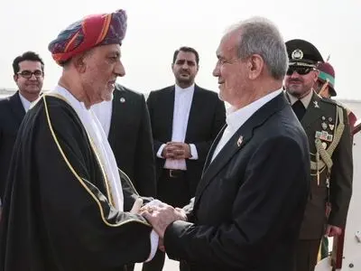 برگزاری مراسم استقبال رسمی سلطان عمان از پزشکیان