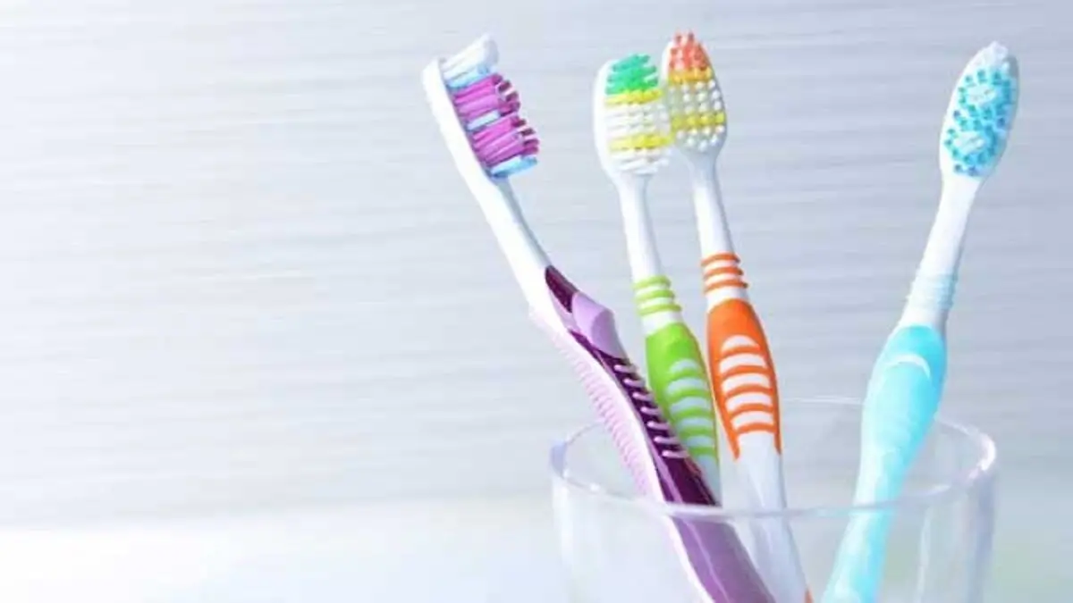 هرچند وقت یکبار باید مسواک را عوض کرد؟