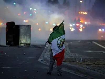 انتقاد از دلارهای آمریکایی در مکزیک/ تغییر شهر به نفع مهاجران، استعمار جدید است!