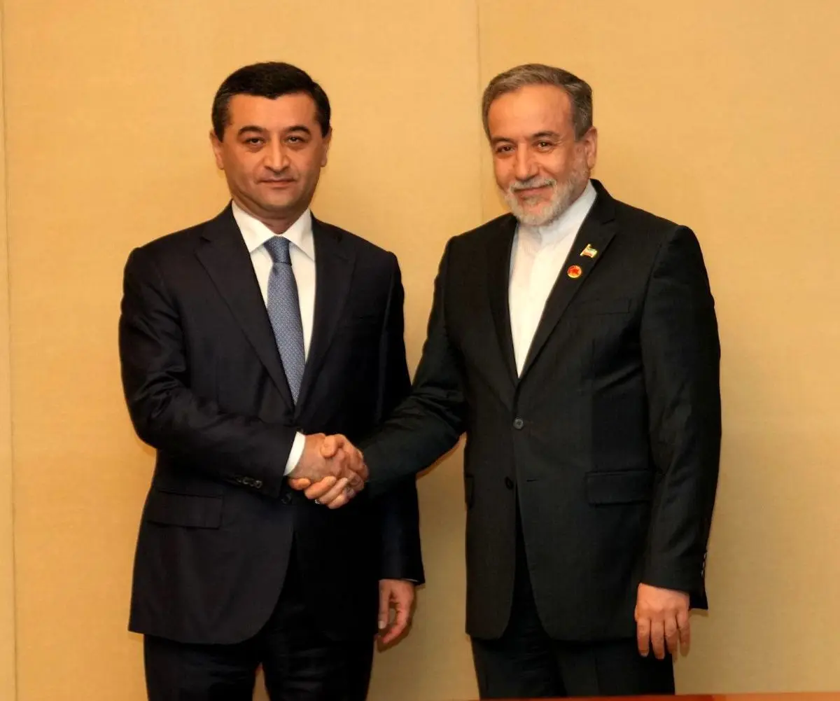 دیدار عراقچی با وزیر امور خارجه ازبکستان