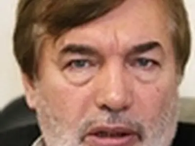 درآمد ما از قراردادهاست؛ نه ردیف بودجه
