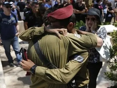 مبارزان فلسطینی یک سرباز اسرائیلی را به اسارت گرفته و تعدادی دیگر را کشتند