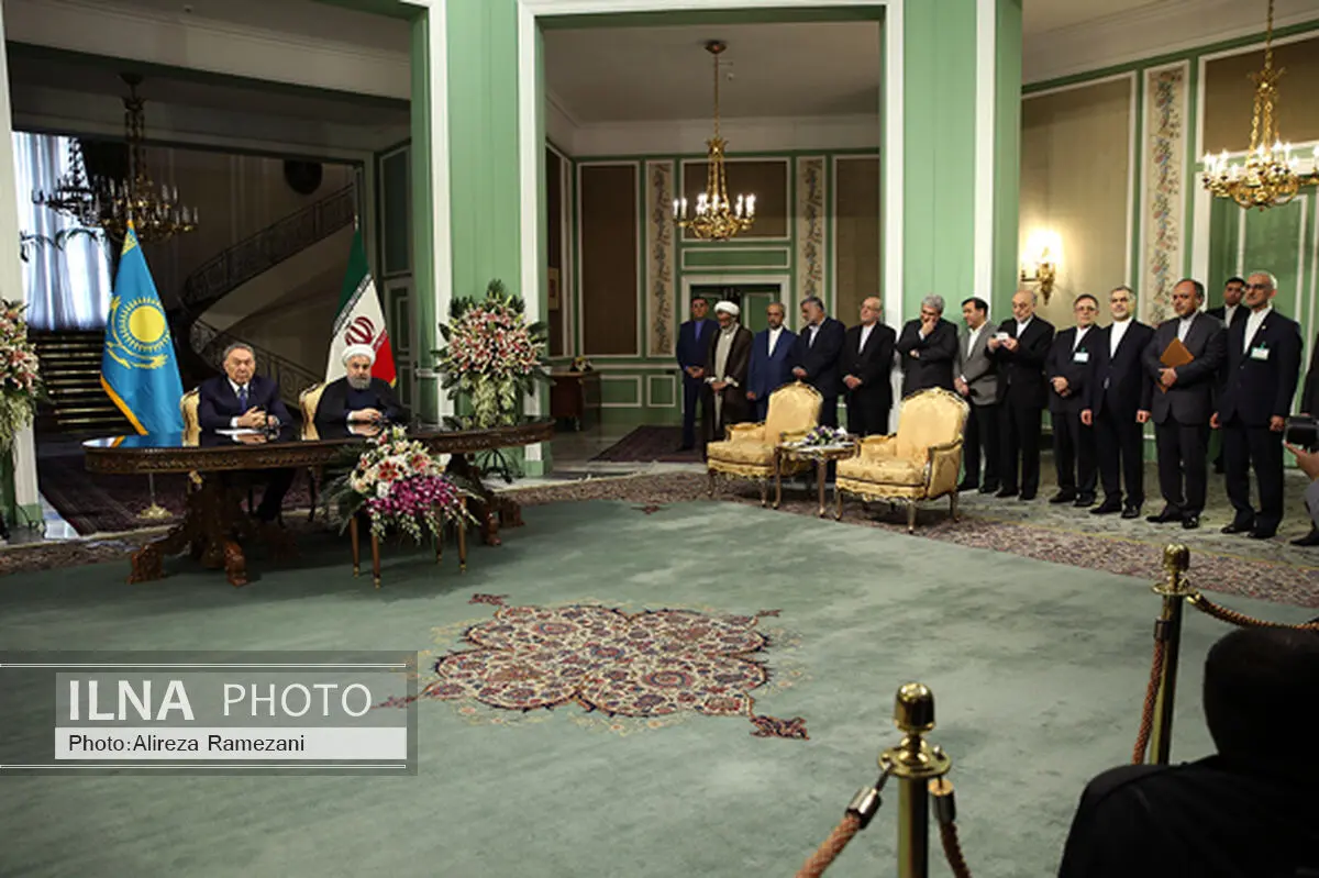 ایران و قزاقستان تفاهم نامه بانکی امضا کردند 