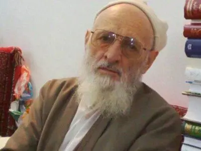 فرمانده کل ارتش درگذشت علامه حسن‌زاده آملی را تسلیت گفت