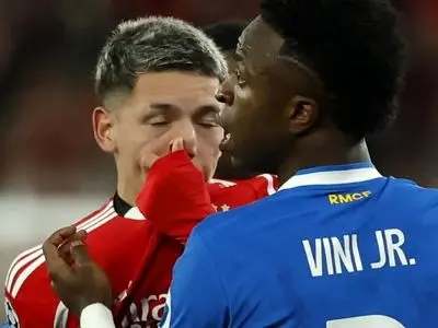 وینیسیوس اشتباه برداشت کرده، من نژادپرست نیستم!