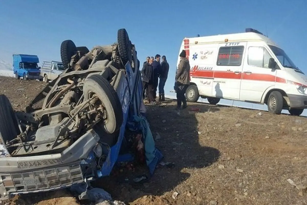 نیسان حامل کارگران کشاورزی واژگون شد/ مصدومیت ۱۵ کارگر