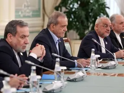 توقیع 14 وثیقة وتبادل 8 وثائق ومذکرات تفاهم للتعاون بین ایران وکازاخستان