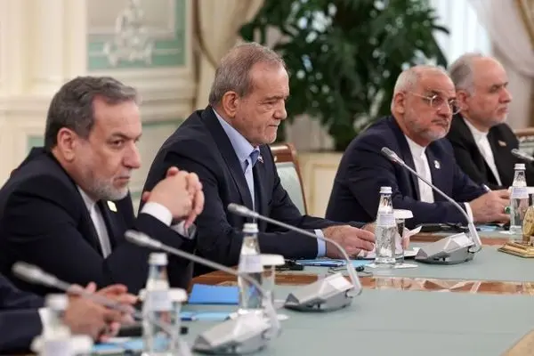 توقیع 14 وثیقة وتبادل 8 وثائق ومذکرات تفاهم للتعاون بین ایران وکازاخستان