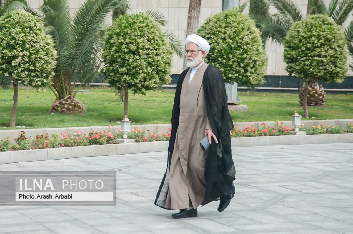 بزرگ‌نمایی مشکلات به ضرر کشور است